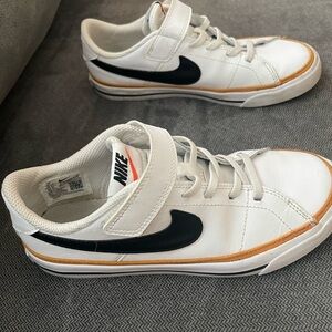 Nike Kids White and Black Velcro Sneakers